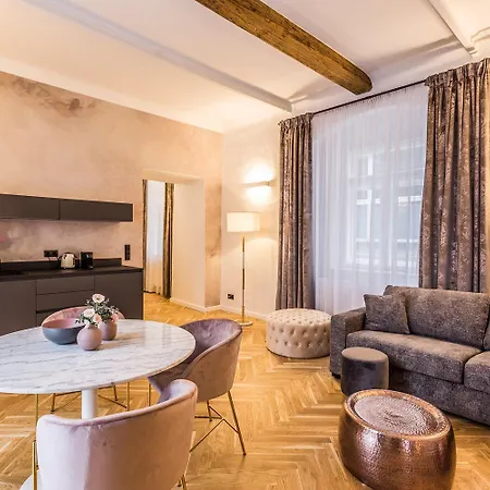 Designer Boutique Trauttmansdorffgasse Štýrský Hradec