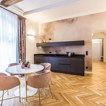 Designer Boutique Trauttmansdorffgasse Lägenhet Graz