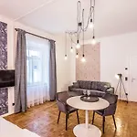 Designer Boutique Trauttmansdorffgasse