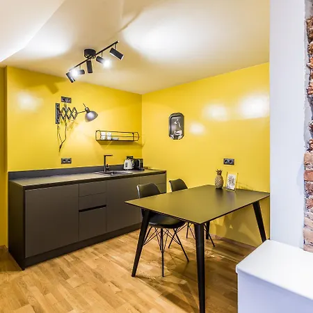 Designer Boutique Trauttmansdorffgasse *